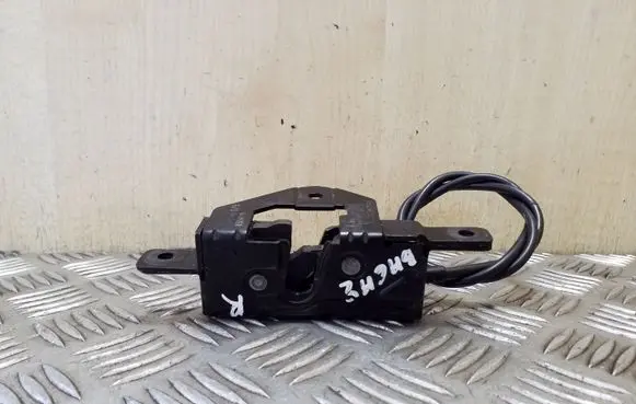 BMW X5 E53 Tailgate lock latch 51248408964 8408964