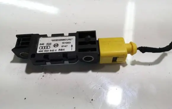 Audi A6 S6 C5 4B Airbag deployment crash/impact sensor 4b0959643e