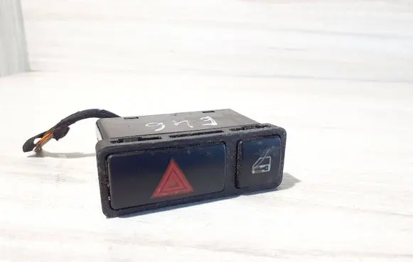 BMW 3 E46 Hazard light switch 8368920