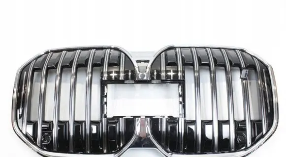 BMW 7 G70 Front bumper upper radiator grill 5A261E9