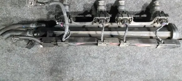 Volkswagen Golf IV Fuel main line pipe