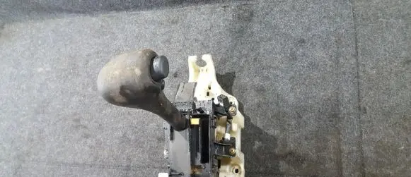 Toyota Camry Gear shifter/selector