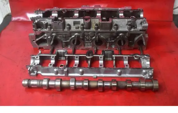Citroen C3 Picasso Engine head 9684487210