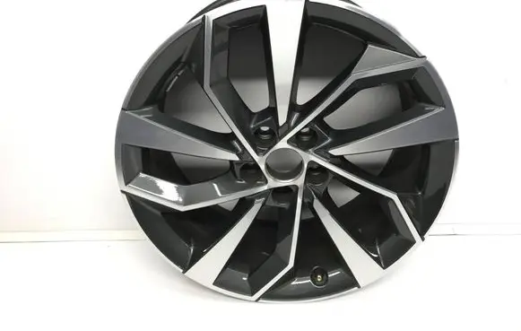Audi Q5 SQ5 R18 alloy rim 80A601025B