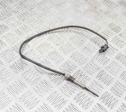 BMW 7 G11 G12 Oil temperature sensor 2657009180 8595097