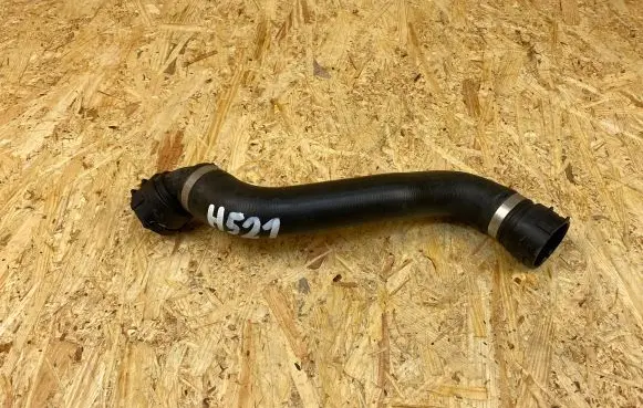 Mercedes-Benz C W205 Engine coolant pipe/hose A2055013182