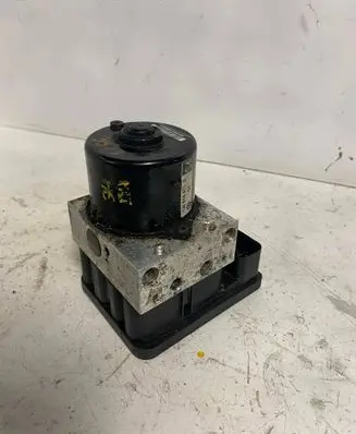 Skoda Octavia Mk1 (1U) ABS Pump 1C0907379K 1J0614417D 00007881D2