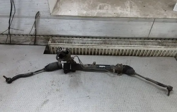 Toyota Yaris Steering rack