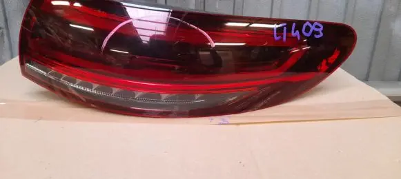 Mercedes-Benz EQC Rear/tail lights