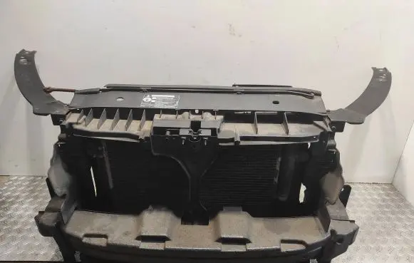 Volkswagen Tiguan Radiator support slam panel