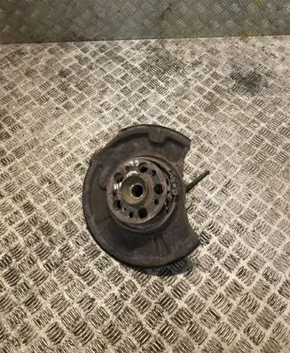Mercedes-Benz E W211 Rear wheel hub A2113508308 2113508308
