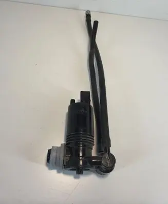 Volvo XC40 Windscreen/windshield washer pump 31693155