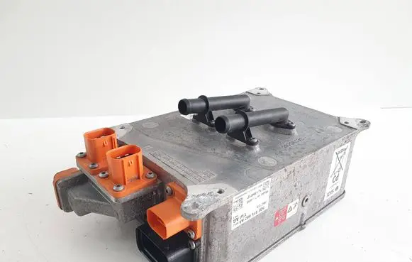 Volkswagen Golf VII Battery charger (optional) 5QE915682AA 5QE915682AA3017 10135012