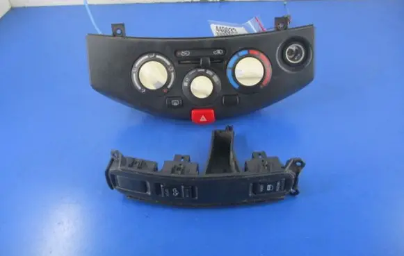 Nissan Micra Climate control unit N100302W