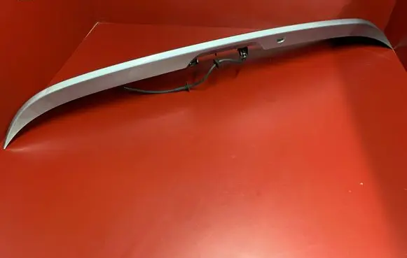 Chrysler Pacifica Tailgate/trunk spoiler 5MW30JSCAF