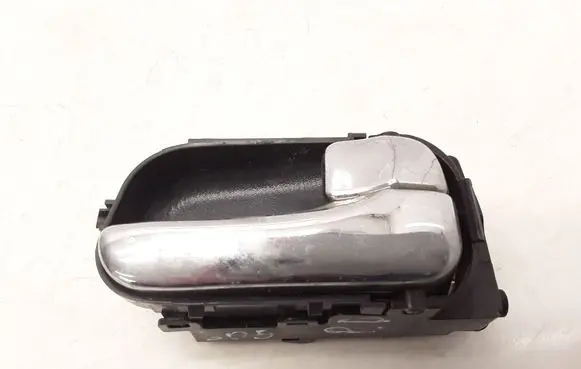 Nissan Primera Front door interior handle