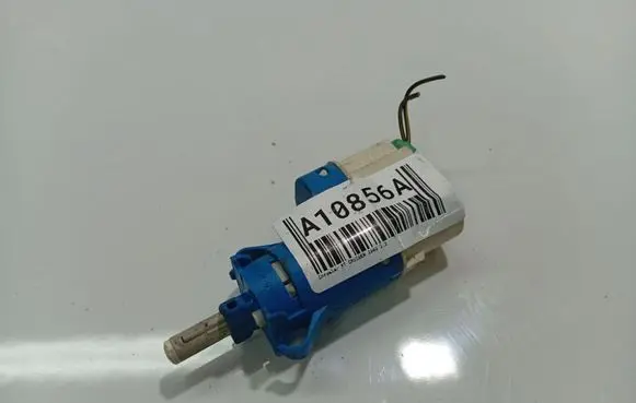 Chrysler PT Cruiser Brake pedal sensor switch 3M5T9C872AB 3M5T-9C872-AB