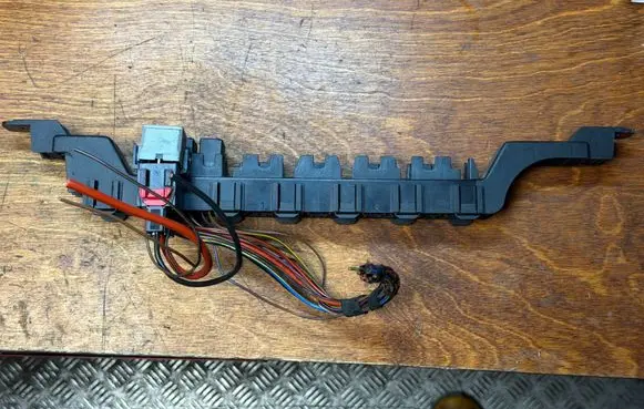 Mercedes-Benz Sprinter W906 Fuse box set A9065460643