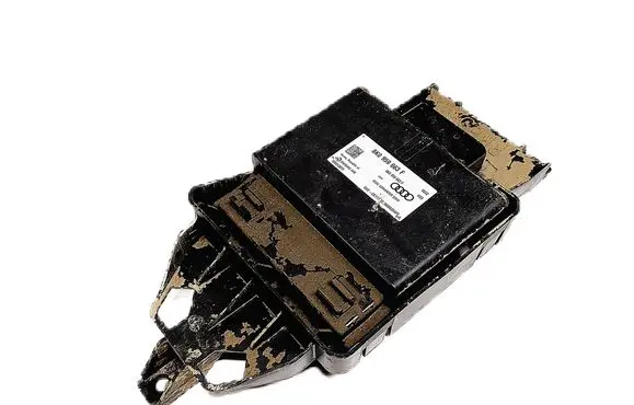 Audi A4 S4 B8 8K Voltage converter/converter module 8K0959663F