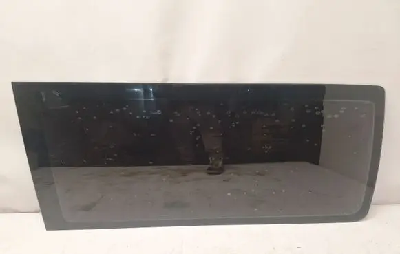 Volkswagen Transporter - Caravelle T5 Side middle window/glass 7H3845331A
