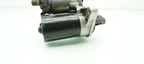 Toyota Aygo AB10 Starter motor 0001107439