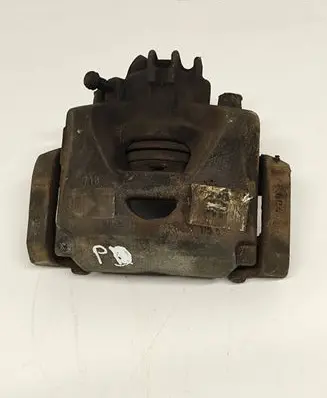 Peugeot 5008 Front brake caliper 9688275380