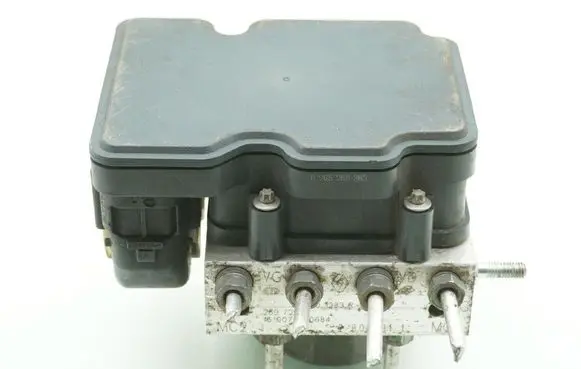 Renault Captur ABS Pump 476601283R