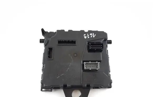 Renault Master III Comfort/convenience module 284B18618R 001994979 00152227