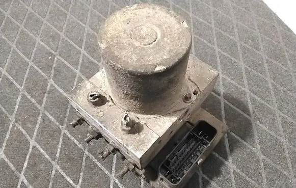 Mercedes-Benz Vito Viano W639 ABS Pump 0265951917