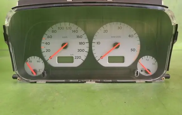 Volkswagen Golf III Speedometer (instrument cluster) 1H0919864R 6160633161