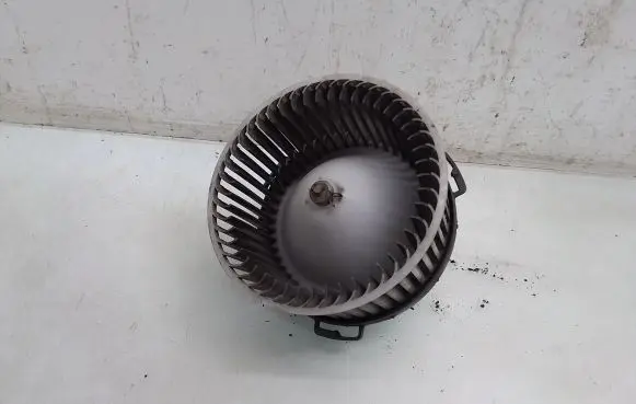 Mazda 3 I Heater fan/blower 8940000