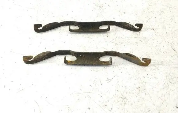 Volvo V60 Front brake pad spring 