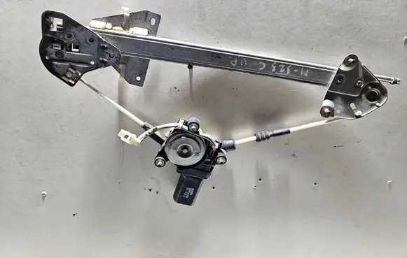 Mazda 323 Rear door window regulator with motor 3600061700 61684 61700