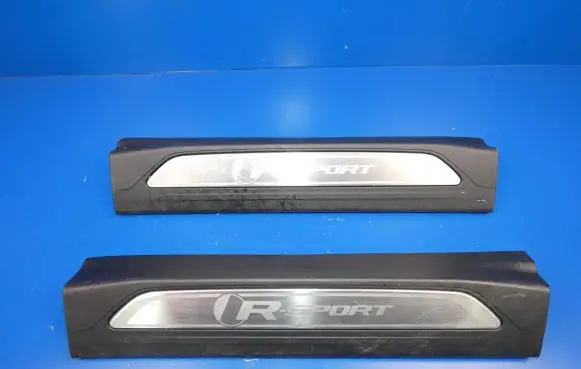 Jaguar XE Foot area side trim 