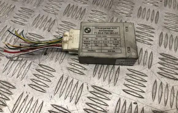BMW 5 E60 E61 Tow bar trailer control unit/module 6795091 506634