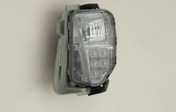 Toyota Prius (XW30) Front fog light 81521-47050