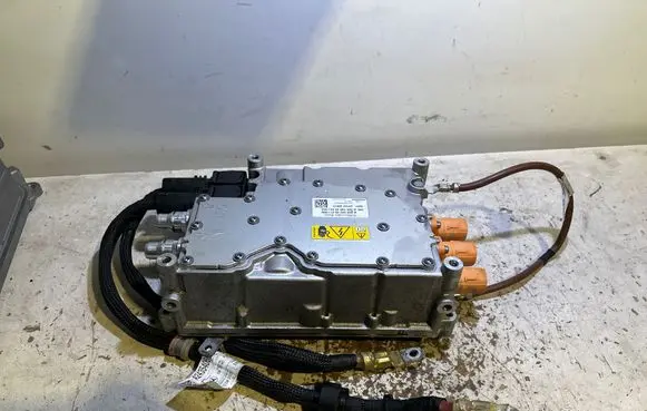 Mercedes-Benz EQA Voltage converter inverter A0003404503 2412320011
