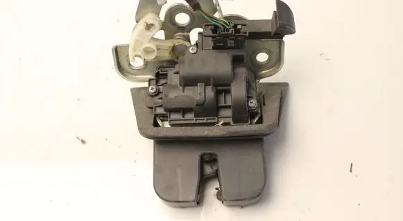 Audi A4 S4 B8 8K Tailgate/trunk/boot lock/catch/latch