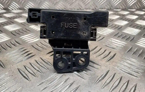 Toyota Avensis T250 Fuse module PA66PPE