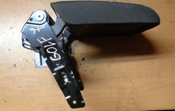 Volkswagen Golf VII Armrest 5G0864207D