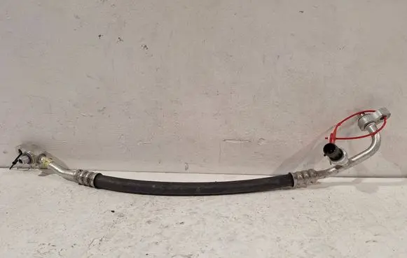 Opel Corsa E Air conditioning (A/C) pipe/hose 564681336