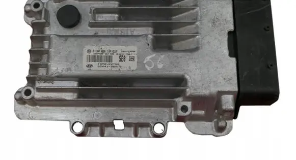 Hyundai Santa Fe Engine ECU kit and lock set 0260004124