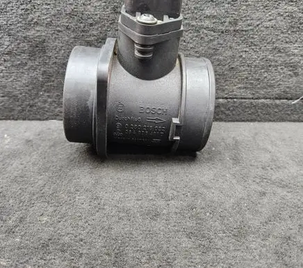 Audi TT Mk1 Mass air flow meter 06A906461D 0280218032