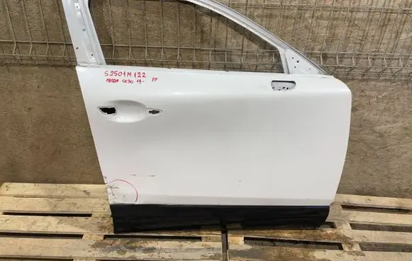 Mazda CX-30 Front door DGH958010 S2501M122