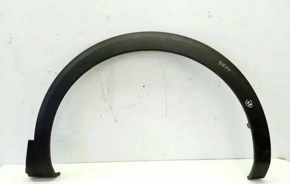 Peugeot 5008 II Fender end trim 9825288877