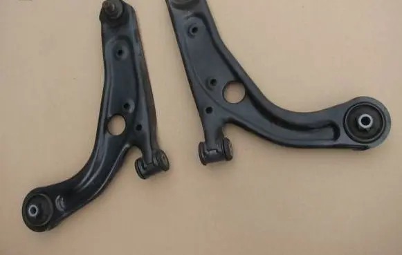 Chrysler Ypsilon Front control arm 51956712 51932474 51932475