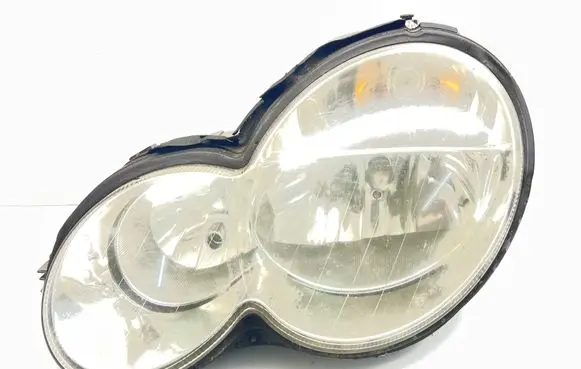 Mercedes-Benz C W203 Headlight/headlamp 15084500