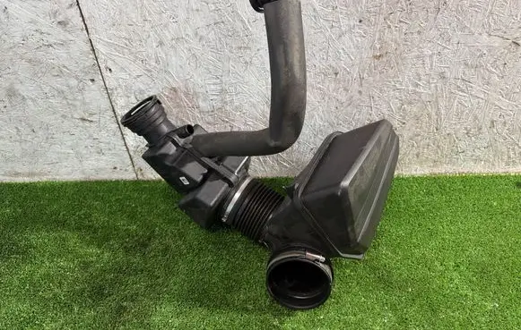 BMW 3 G20 G21 Intake resonator 8656981 18026310 PA66GF35