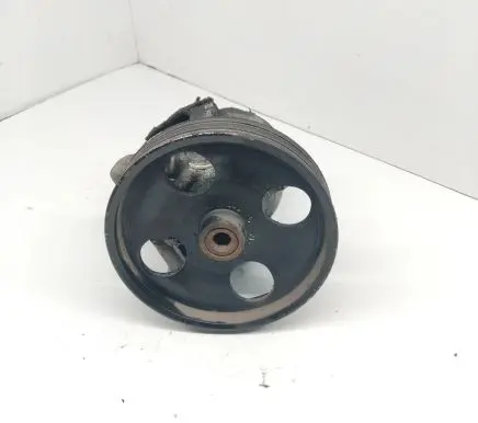 Mitsubishi Space Star Power steering pump 8200071050