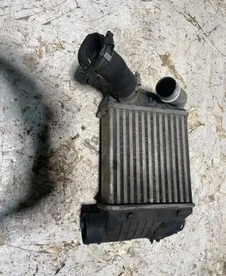 Audi A6 S6 C6 4F Intercooler radiator